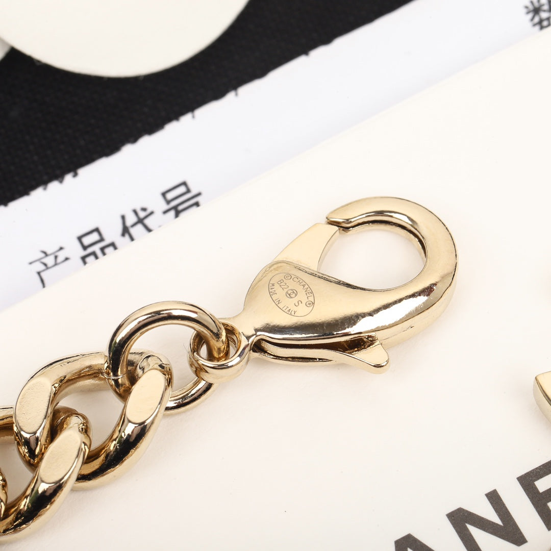 EN – Lux Chanel Necklaces 044