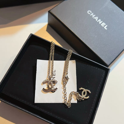 EN – Lux Chanel Necklaces 029