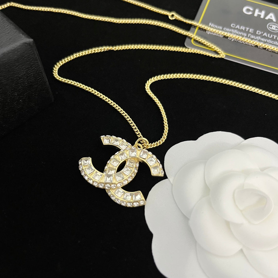 EN – Lux Chanel Necklaces 032