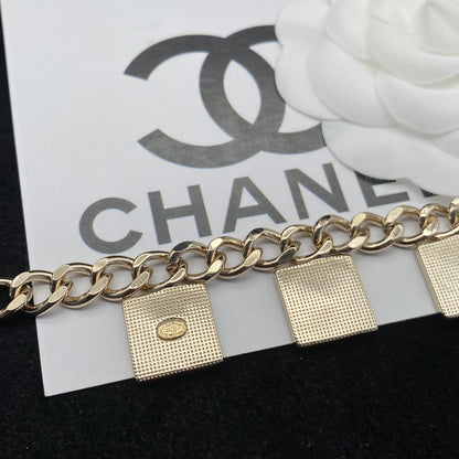 EN – Lux Chanel Necklaces 033