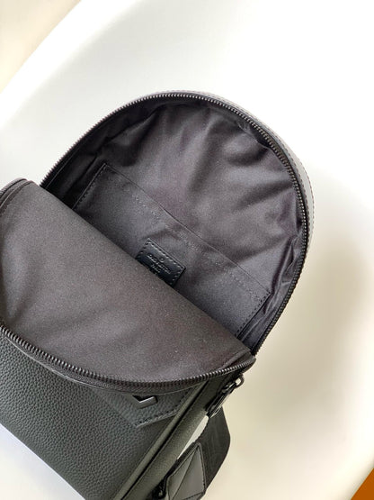 Louis Vuitton M23736 Pilot Slingbag