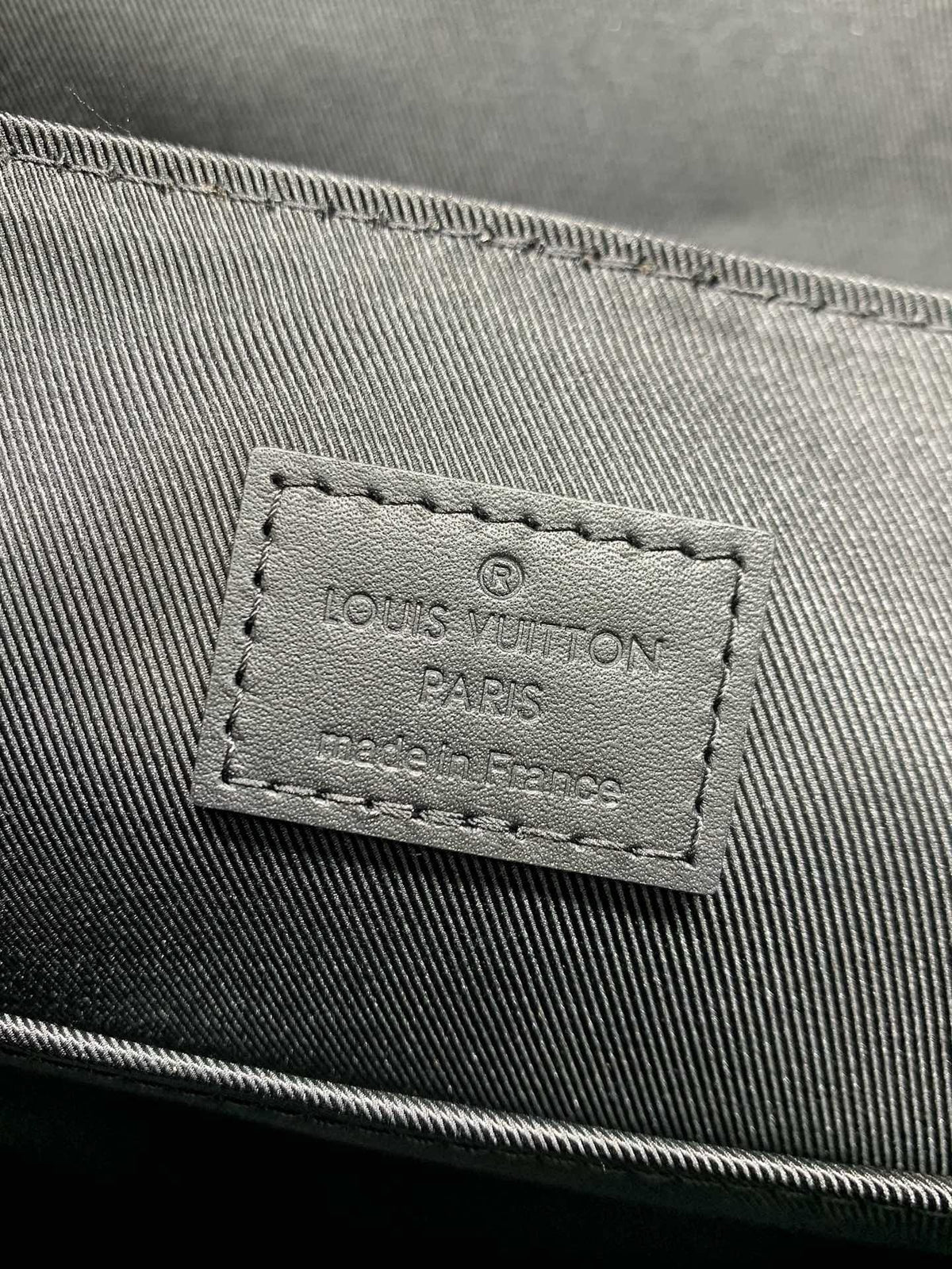 Louis Vuitton M46972 LV Trail Messenger