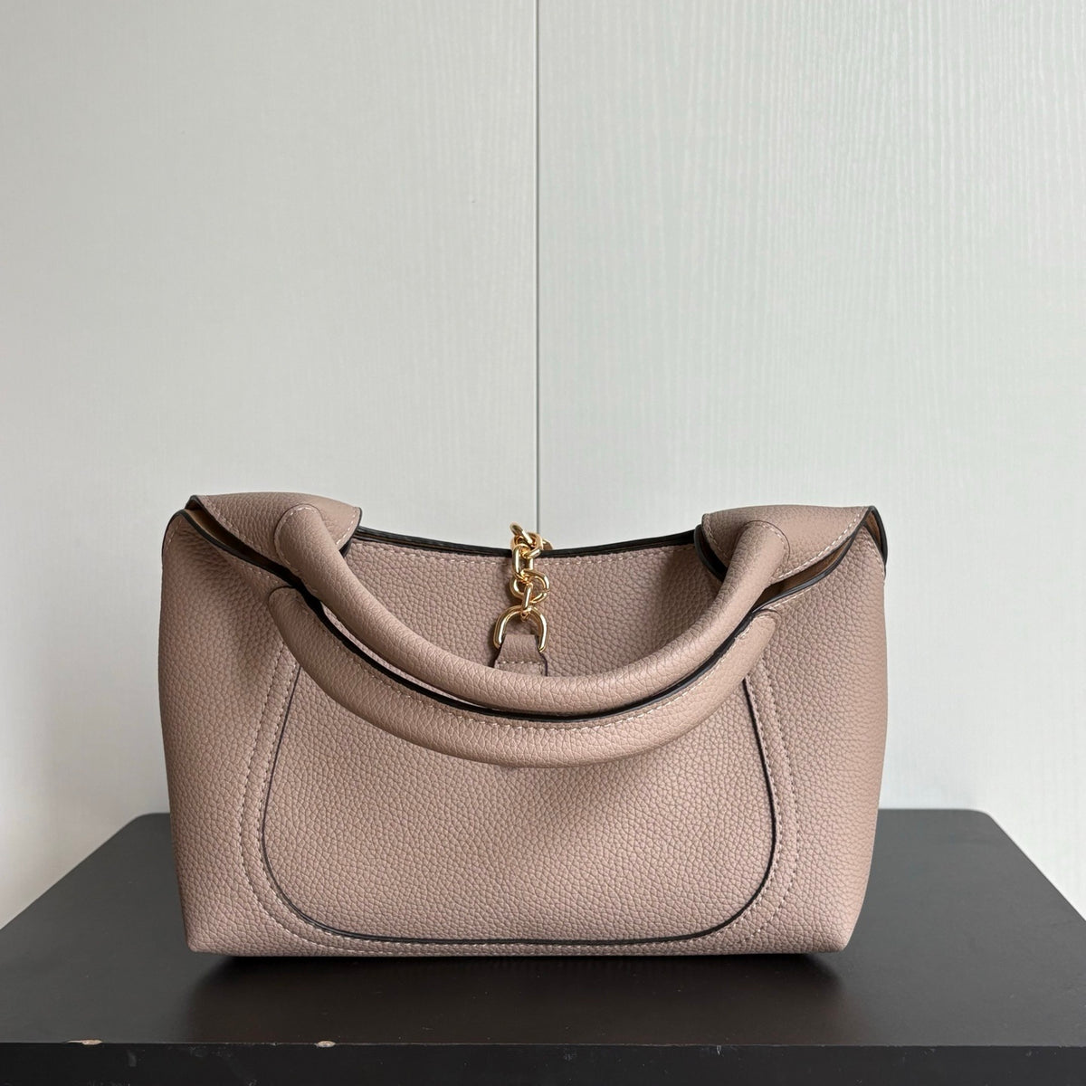 Gucci Softbit Maxi Medium Top Handle Bag Light Pink 27Cm