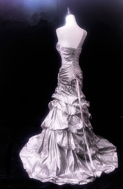 Silver-gray one-shoulder fitted waist long ball gown R8682
