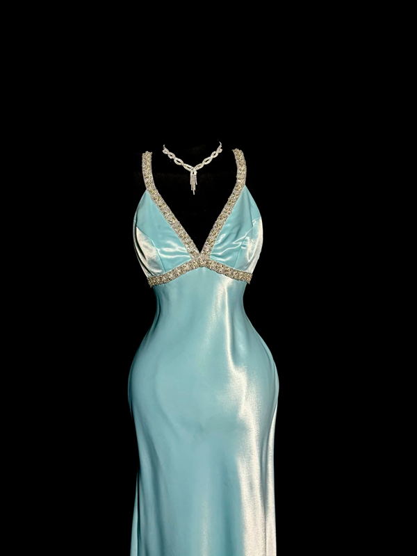 Light blue halter-neck fitted backless long sexy ball gown R8104