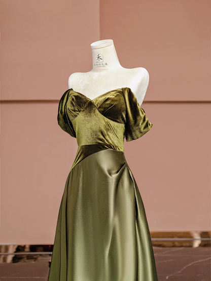 Dark green strapless fitted long ball gown R8400