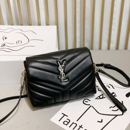 Saint Laurent Loulou Toy Strap Bag In Quilted Y Black 20Cm 678401DV7061000