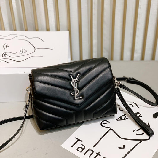 Saint Laurent Loulou Toy Strap Bag In Quilted Y Black 20Cm 678401DV7061000