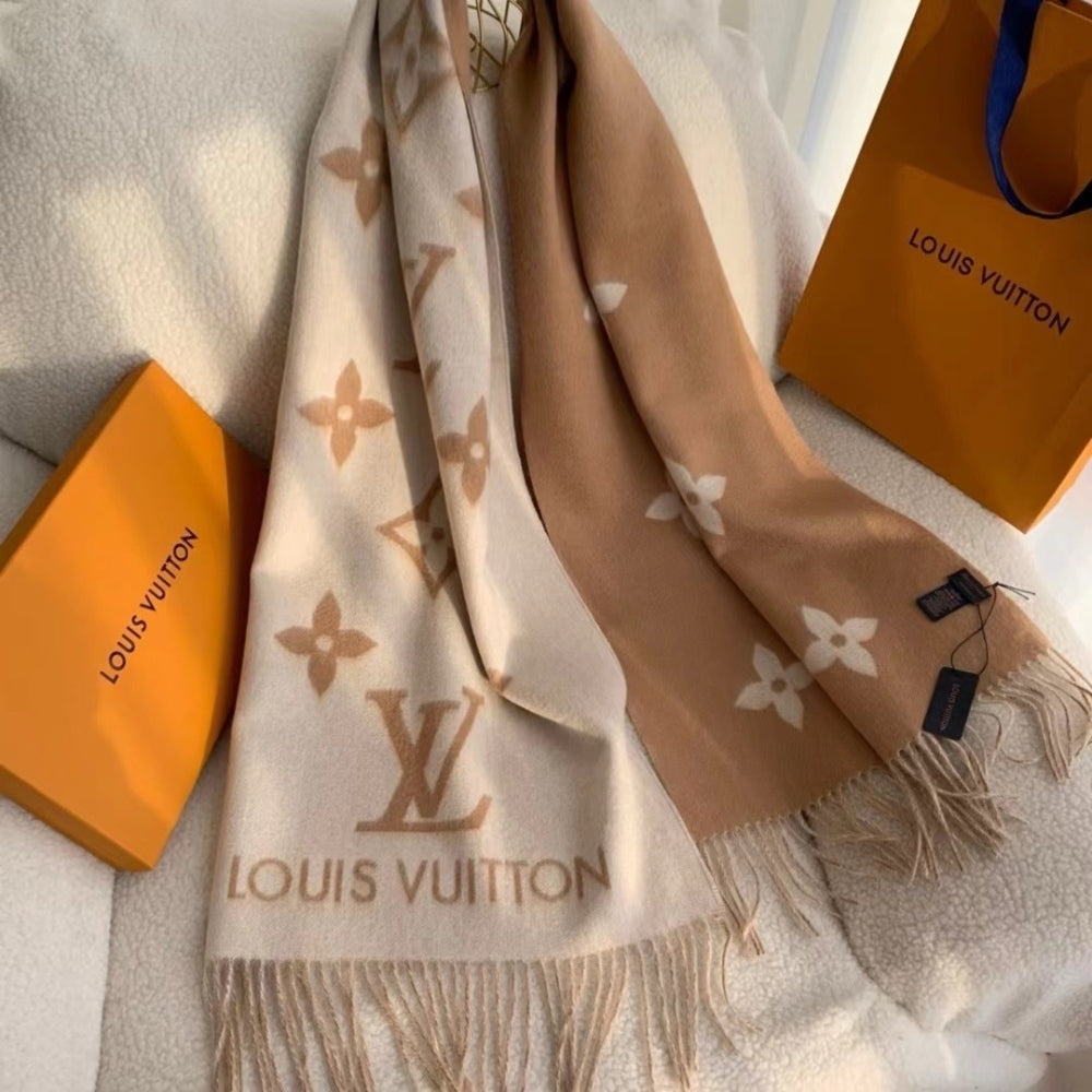 Louis Vuitton Reykjavik Scarf Beige 180Cm M78123