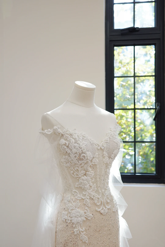 Off-white strapless fitted long ball gown, bridal dress R8527