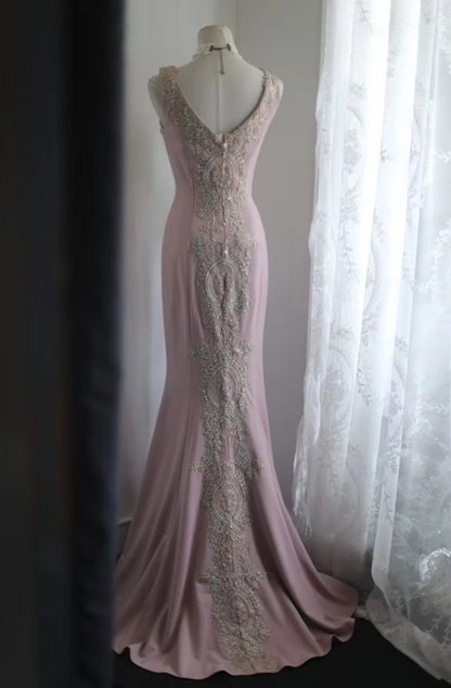 Light pink embroidered floral pattern fitted waist bodycon long ball gown R6696