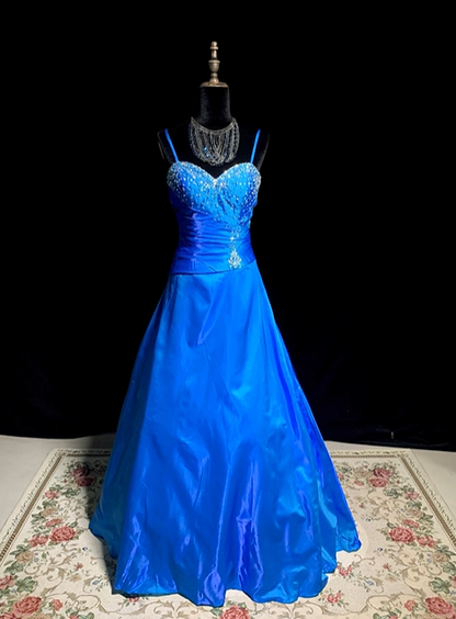 Blue halter-neck fitted long ball gown R8679