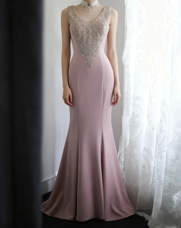Light pink embroidered floral pattern fitted waist bodycon long ball gown R6696