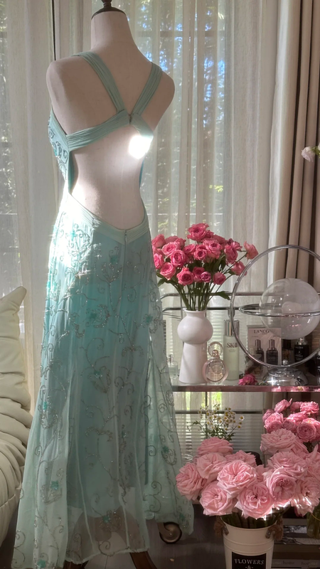 Light blue halter-neck, fitted, backless, long ball gown R7762