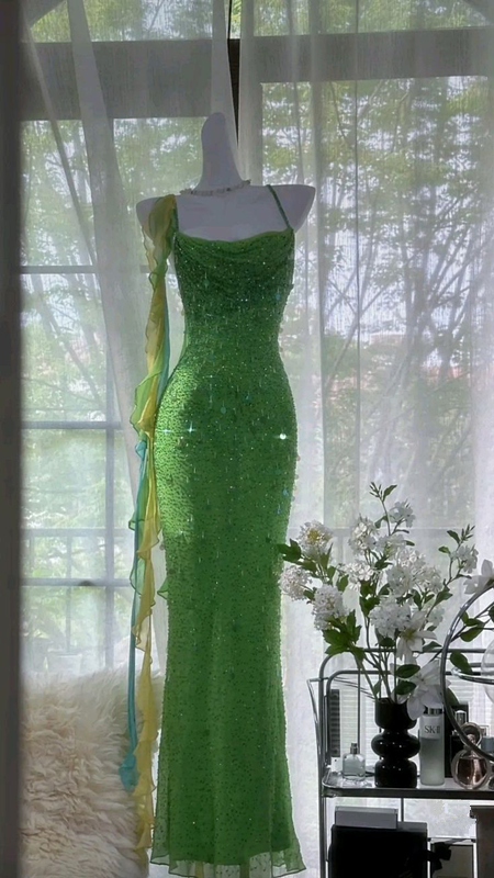 Green fairy-style halter-neck fitted waist bodycon long ball gown R6536