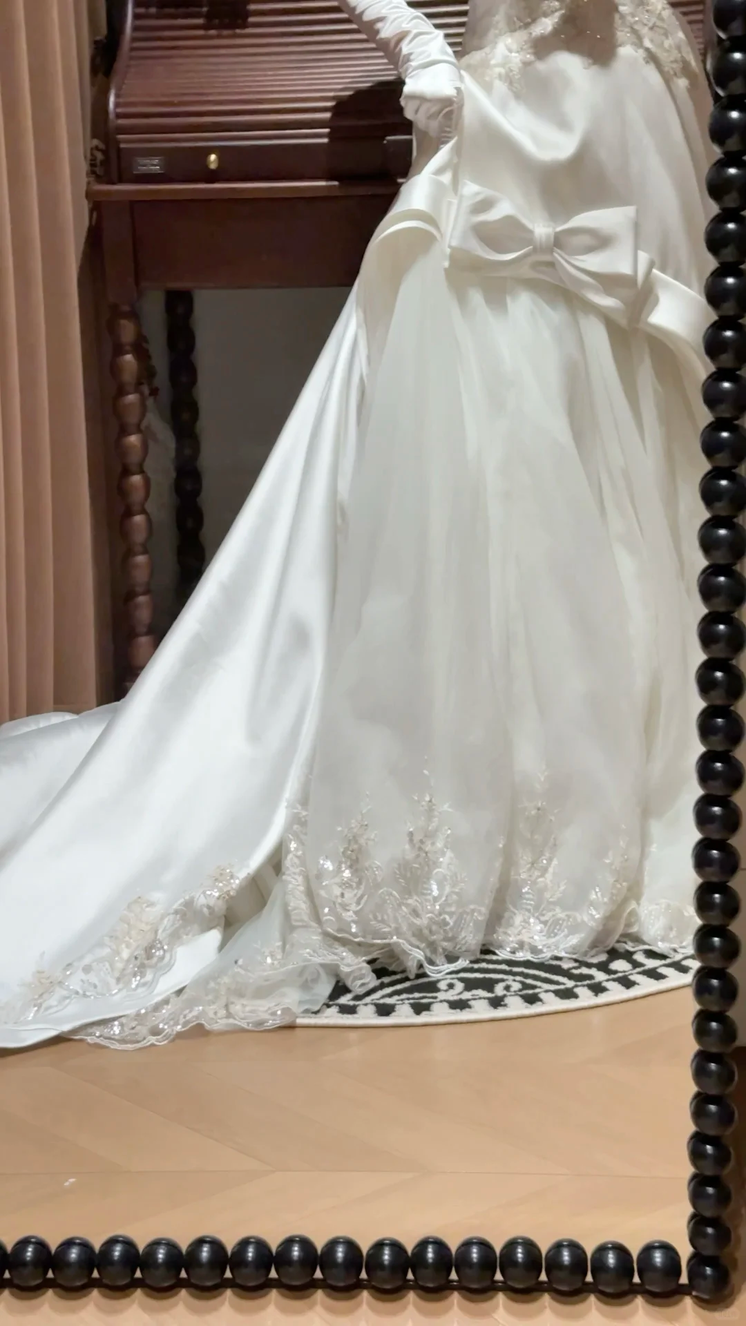 Gorgeous Satin Strapless Bow Lace Embroidery A-Line Wedding Dress TP5406