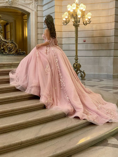 Luxury Pink Tulle Quinceanera Dresses Off Shoulder Appliques Sweet 16 Ball Gown