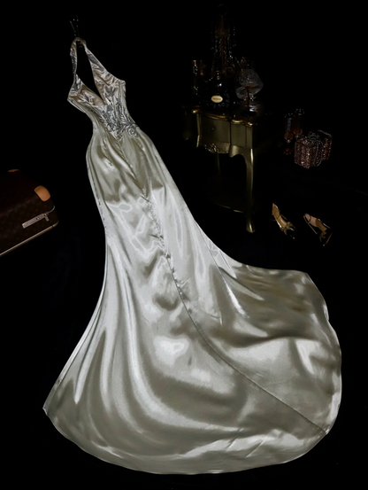 White halter-neck, fitted waist, elegant long ball gown R6976