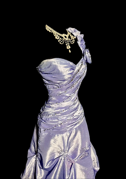 Light purple one-shoulder fitted waist elegant ball gown with a stylish skirt R8106
