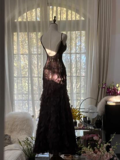 Black halter-neck fitted sequined long ball gown R7732