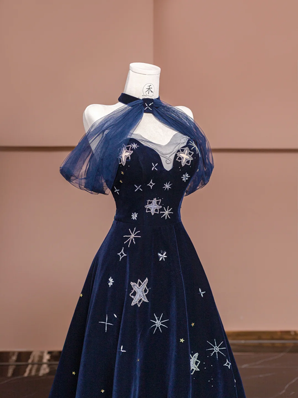 Dark blue strapless, fitted A-line long ball gown R8378