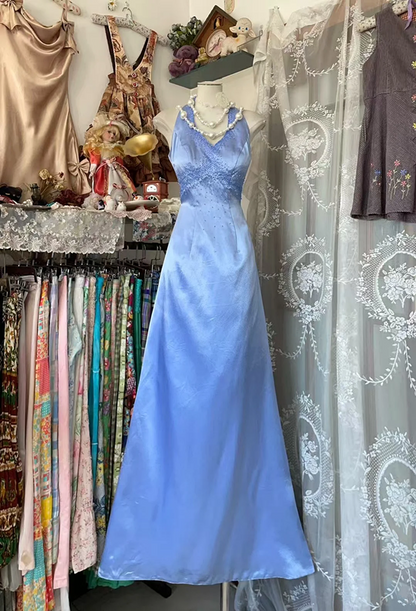 Light blue halter neck, fitted waist, slimming, sexy and elegant long ball gown R7843