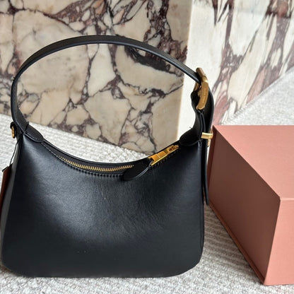 MIUMIU HOBO BAG BLACK 23CM