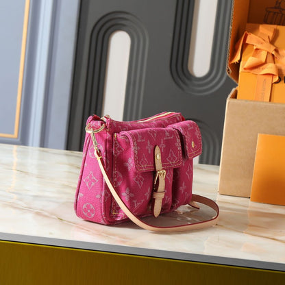 Louis Vuitton Pochette Accessoire Cargo Pink Denim 23cm