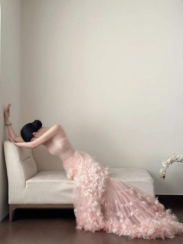 Light pink strapless, waist‑cinched, slim‑fit, ruffled‑hem long prom dress R7964
