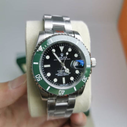 Rolex Submariner Date Green Oystersteel 41Mm