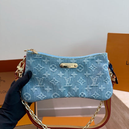 Louis Vuitton Liv Pochette Blue Denim 25Cm M83532