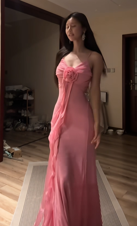 Light pink halter-neck fitted waist bodycon sexy long ball gown R8088