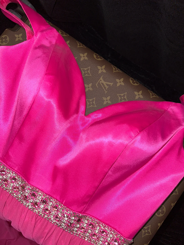 Rose pink halter-neck fitted long ball gown R6978