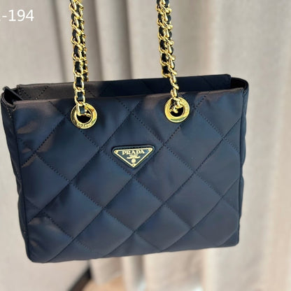 Prada Re Edition 1995 Chaîne Re Nylon Tote Bag Black 26Cm 1BG468 2AOS F0002 V COO