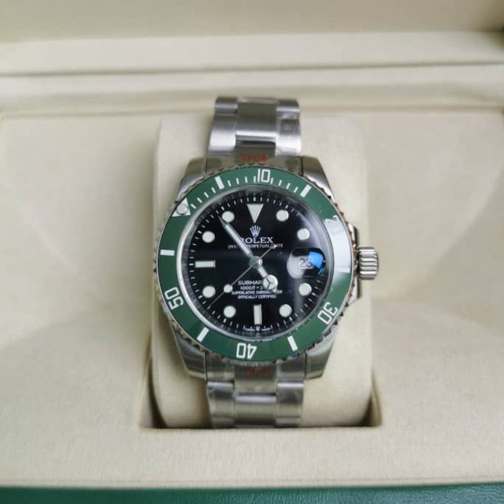 Rolex Submariner Date Green Oystersteel 41Mm