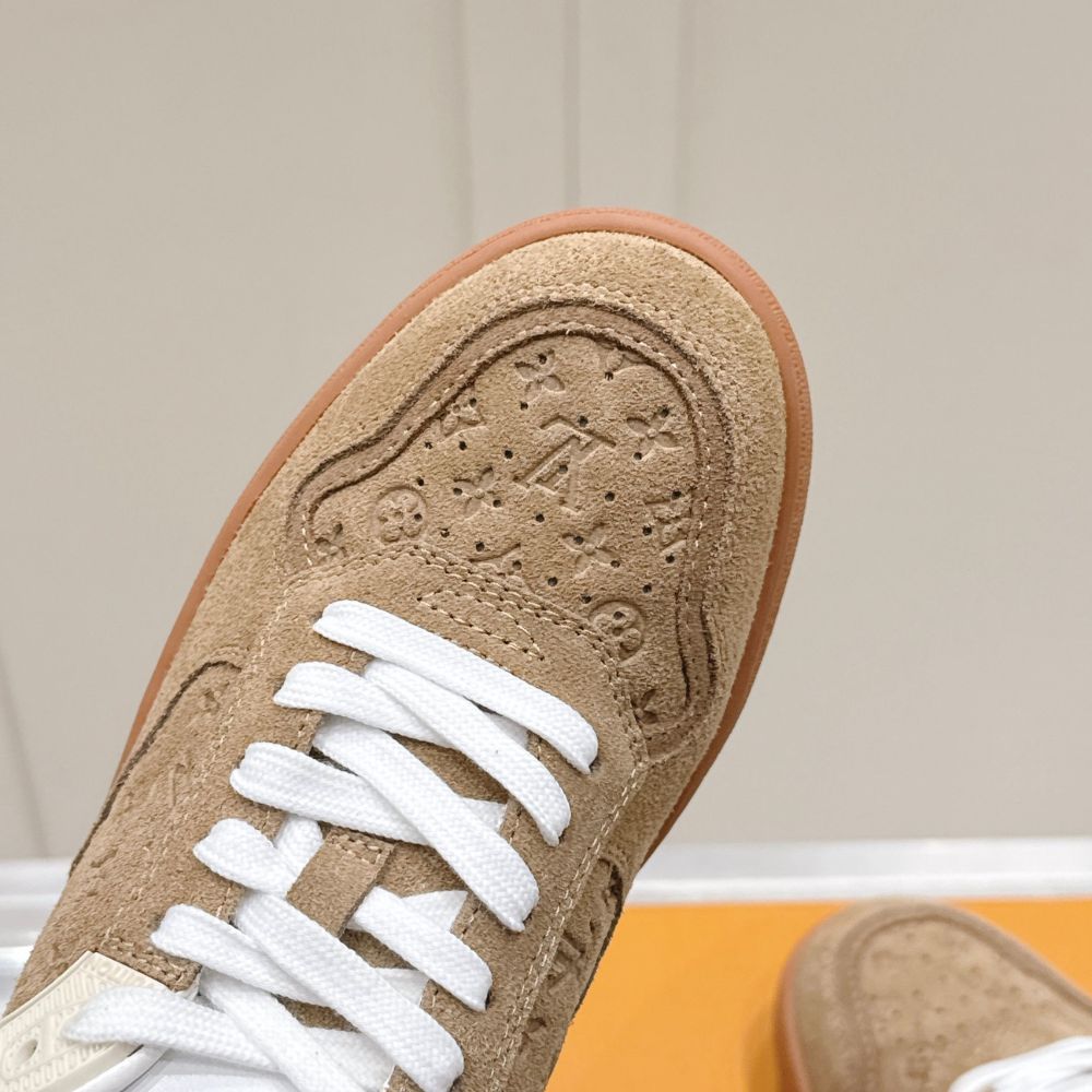 Louis Vuitton LV Stadium Sneaker Beige 1AGXPU