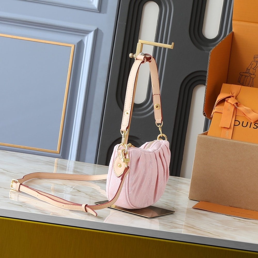 LOUIS VUITTON POCHETTE VALLEY BAG WASHED PINK 21CM