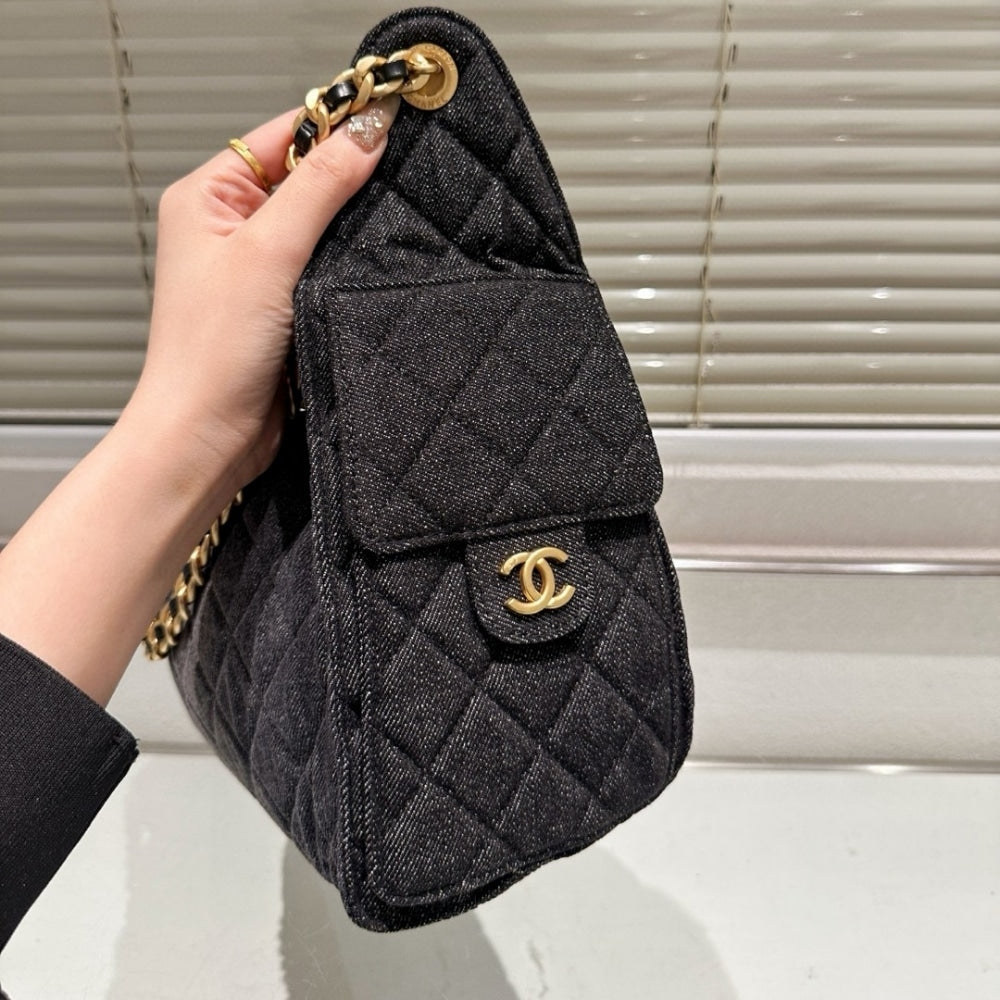 Chanel 25 Small Handbag Washed Denim Black 26Cm AS5293 B20520 U0725