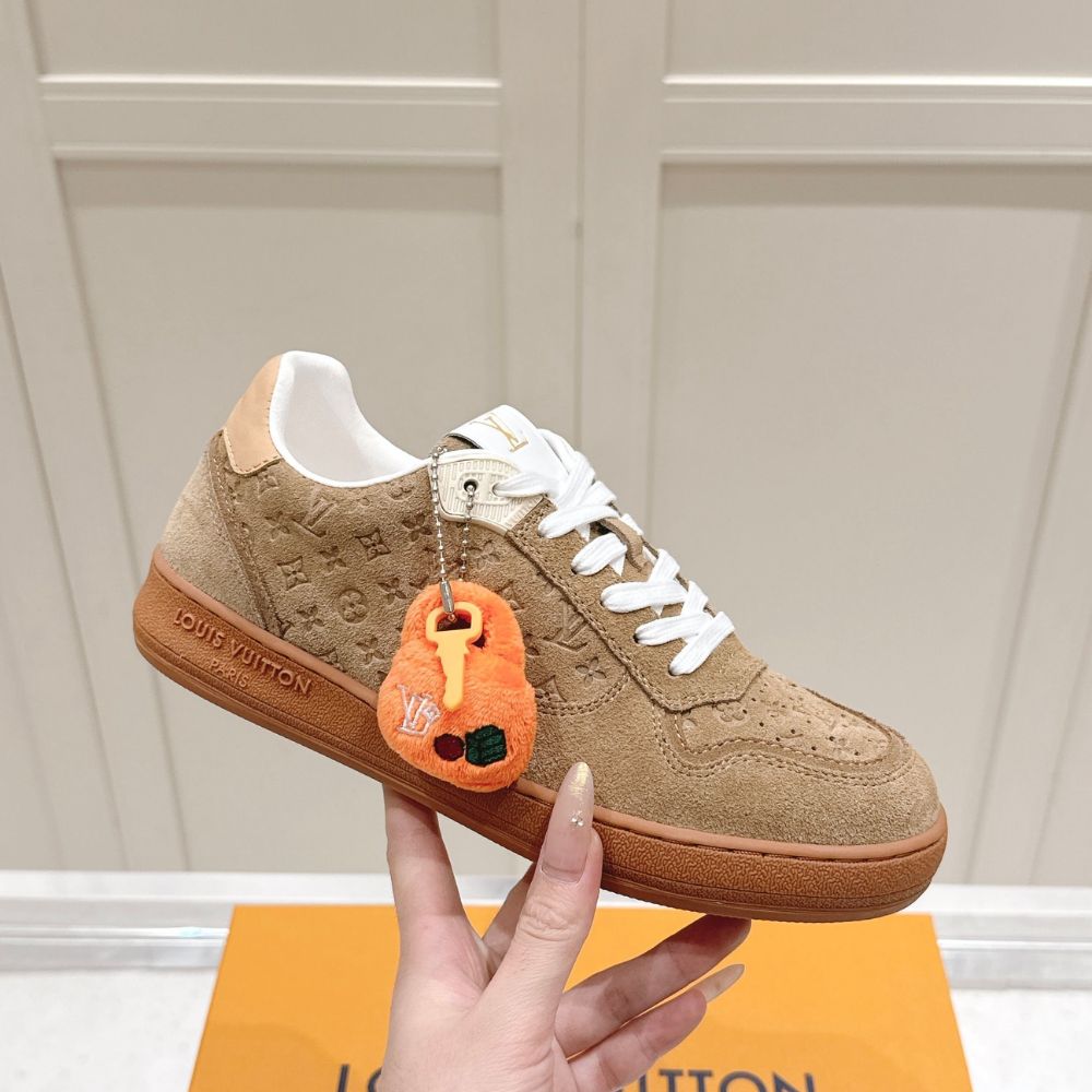 Louis Vuitton LV Stadium Sneaker Beige 1AGXPU