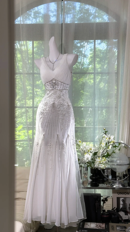 White halter-neck, fitted waist, bodycon fishtail long ball gown R7615