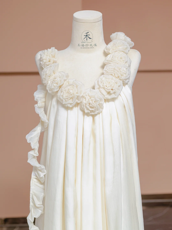 Off-white halter-neck straight long ball gown, bridal dress R8318