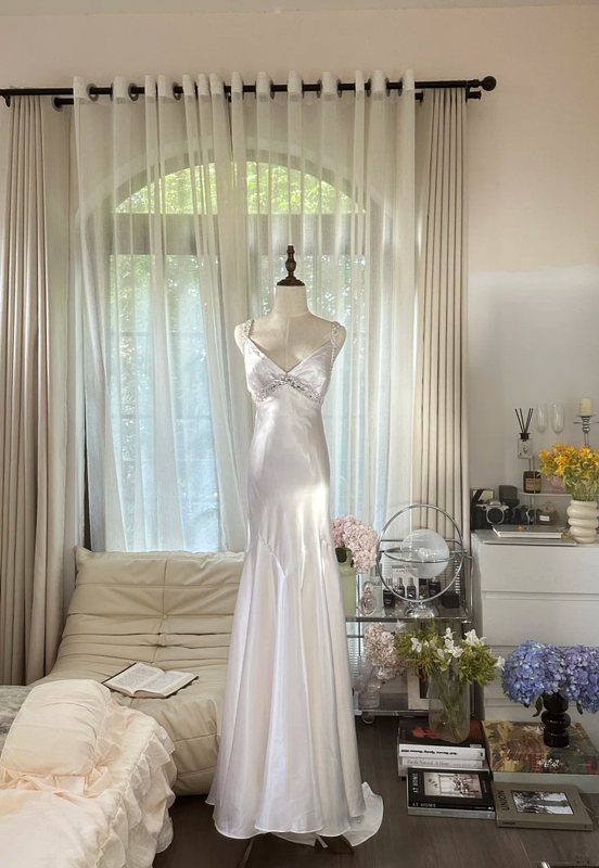 White halter-neck fitted backless sexy long ball gown R7766