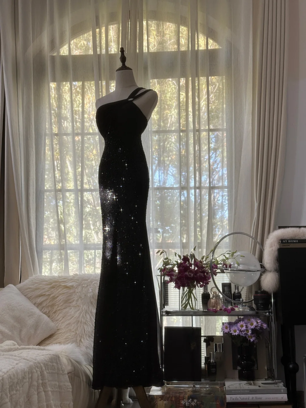 Black one-shoulder halter-neck fitted waist bodycon sexy long ball gown R7735