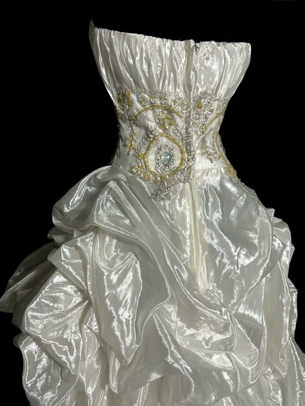 White strapless fitted waist slim-fitting ball gown with retro floral pattern R8109