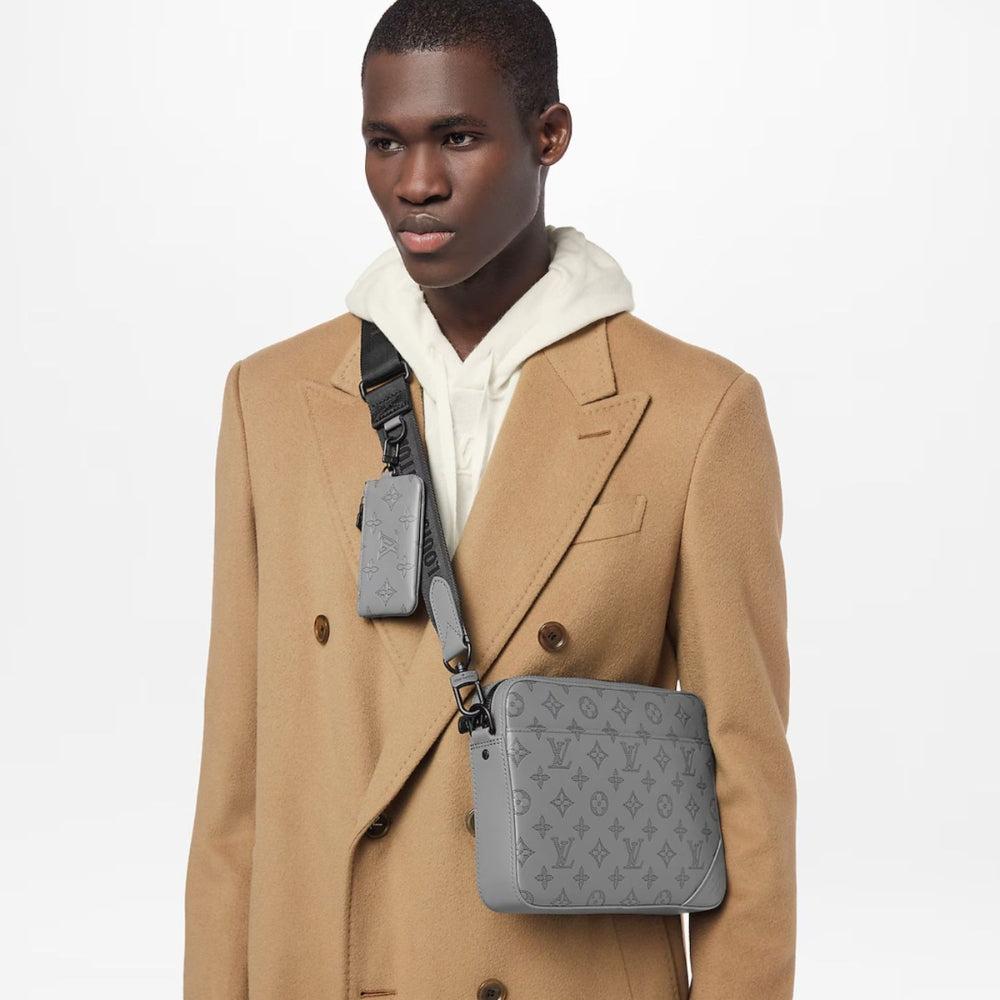 Louis Vuitton Duo Messenger Monogram Shadow Anthracite Gray 26Cm LV M46104