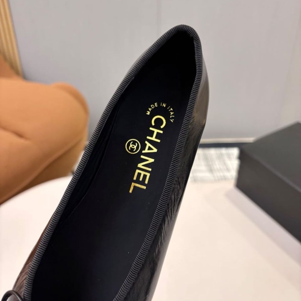 Chanel Ballet Flats Black And White