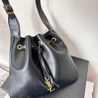Saint Laurent Paris VII Medium Flat Hobo Bag In Smooth Black 28Cm 697941AAAMD1000