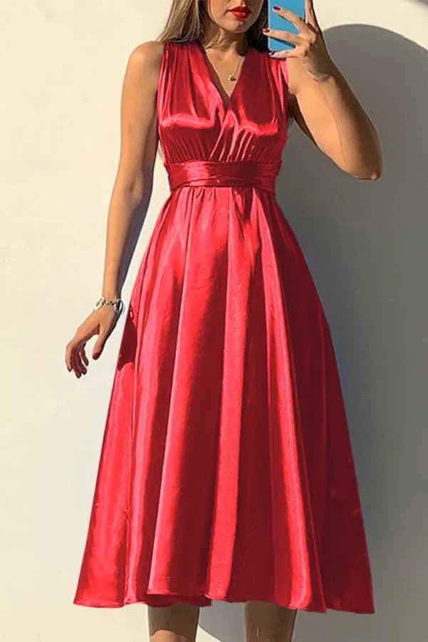 Sexy and elegant solid color tie up solid color V-neck evening dress