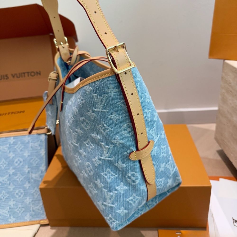 Louis Vuitton Carryall PM Blue 30Cm