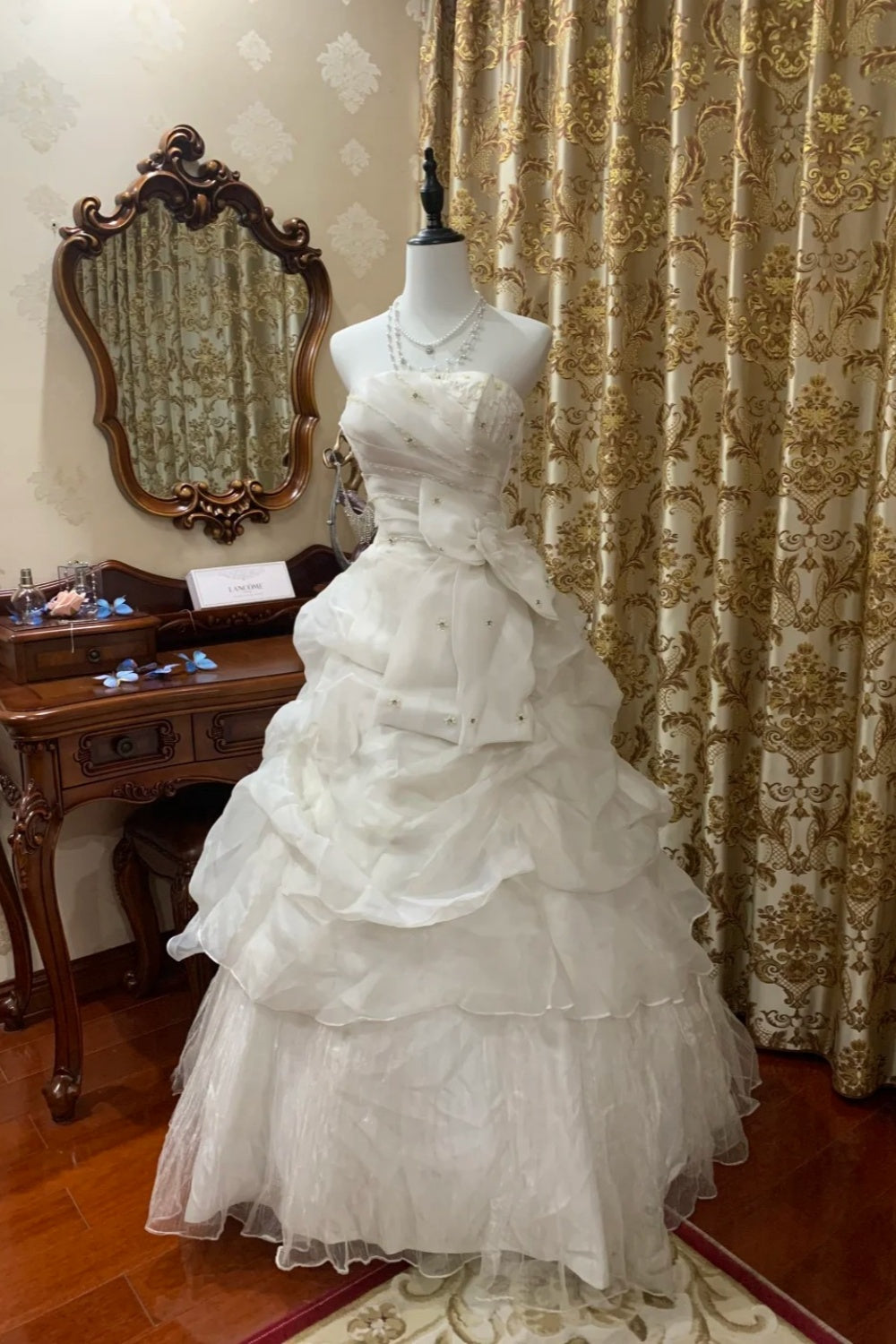 girlhomeshops-White Long Wedding Dress With Delicate Beading gh6300